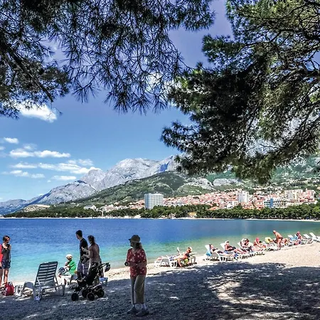 Stunning In Lokvicici With Jacuzzi *